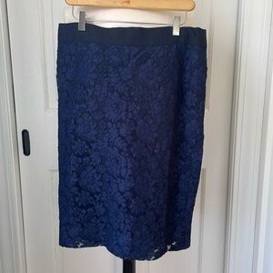 J Crew No. 2 Pencil skirt - Navy blue lace (sz 8)